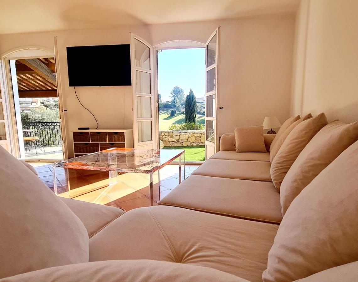 Superbe Villa-Domaine Avec Golf Piscine Et Tennis Saint-Cyr-sur-Mer Exterior photo