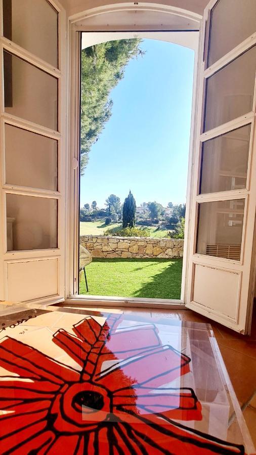 Superbe Villa-Domaine Avec Golf Piscine Et Tennis Saint-Cyr-sur-Mer Exterior photo