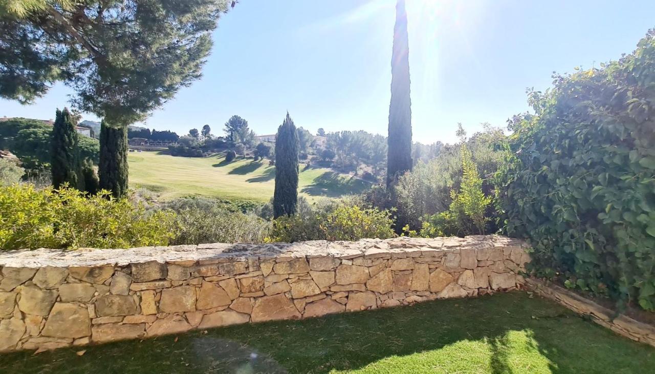 Superbe Villa-Domaine Avec Golf Piscine Et Tennis Saint-Cyr-sur-Mer Exterior photo